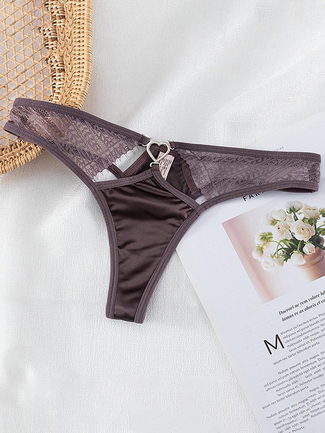 

LULU & SKY Self-Design Thongs, Purple