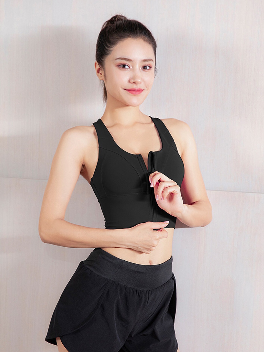 

LULU & SKY Full Coverage Lightly Padded Seamless Training Workout Bra, Black
