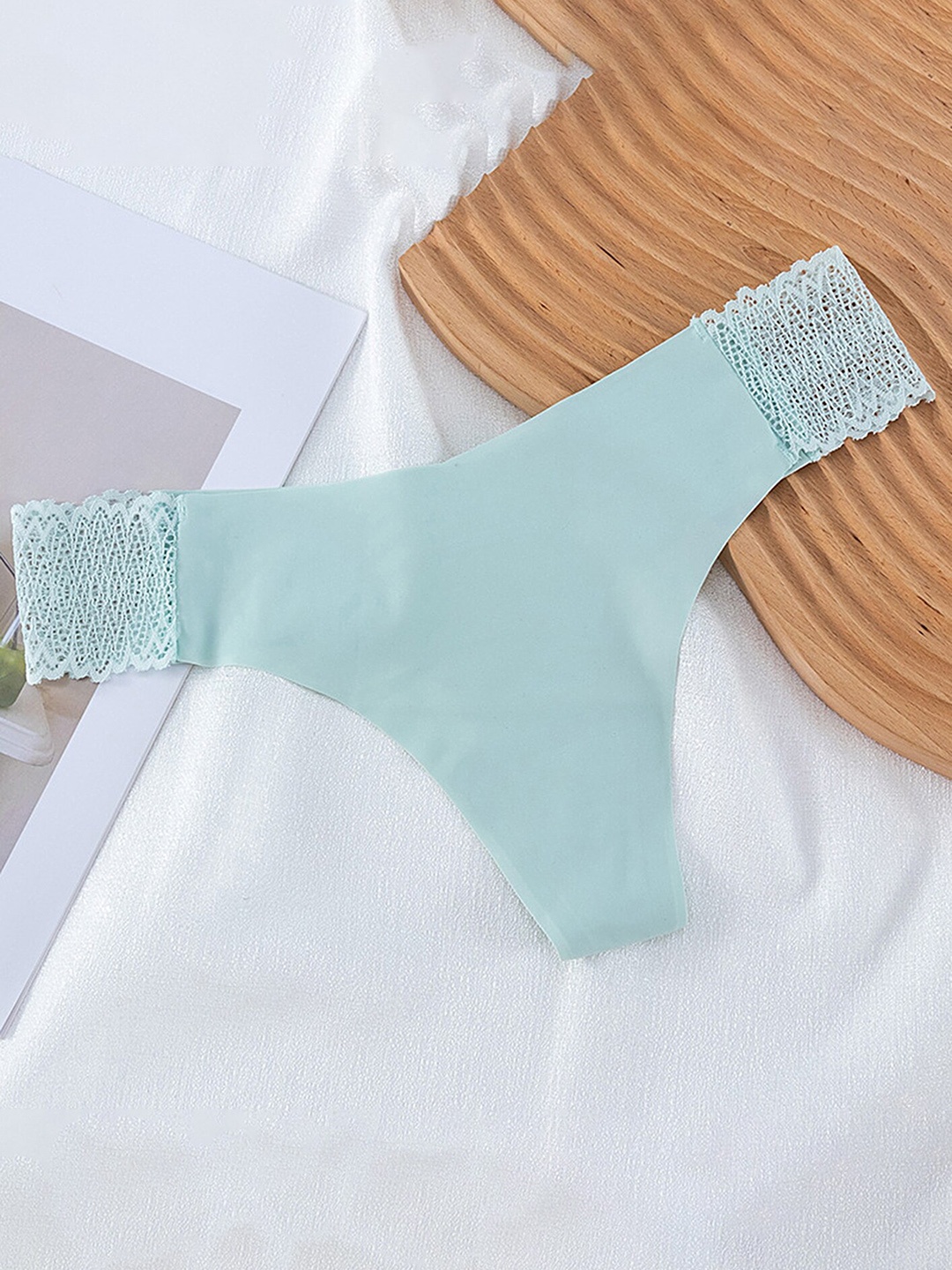 

LULU & SKY Lace Detailed Low Rise Seamless Thong, Green