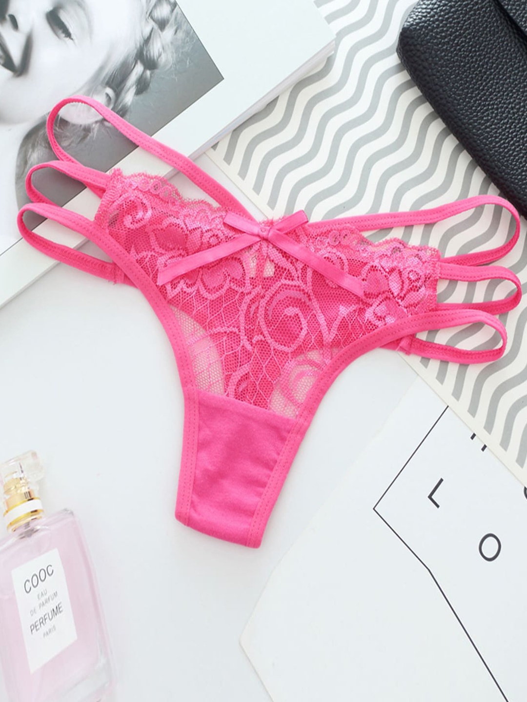 

LULU & SKY Self-Design Thongs, Fuchsia