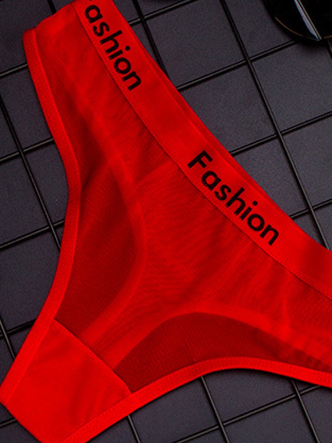 

LULU & SKY Self Design Thong Briefs, Red