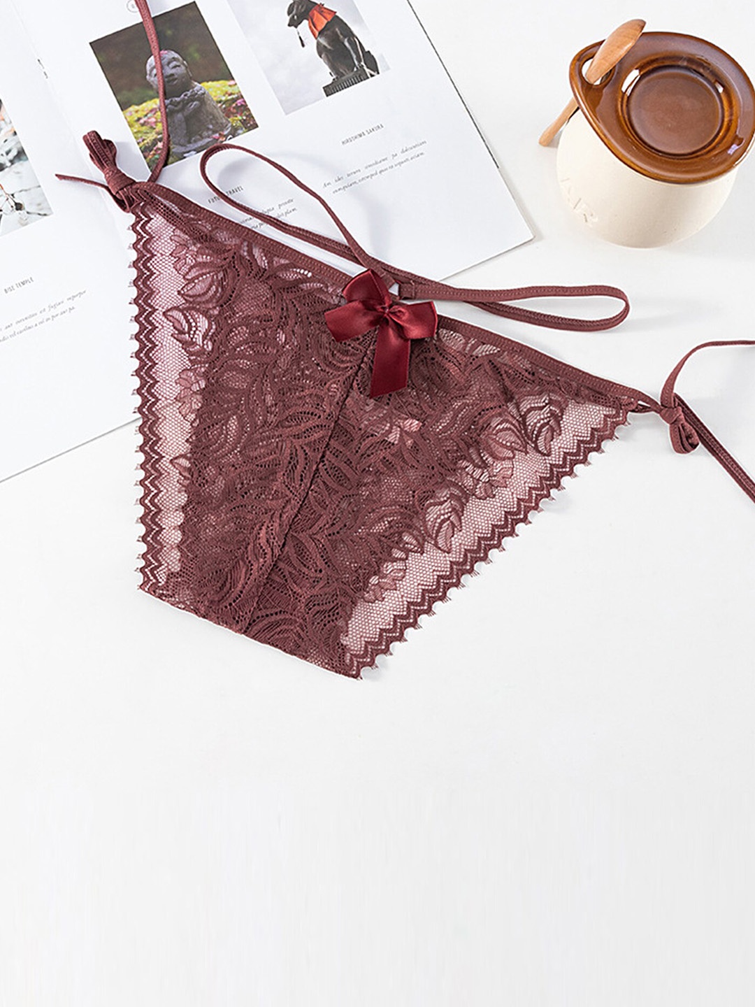 

LULU & SKY Self Design Thong Briefs Q8204-CARAMEL, Brown