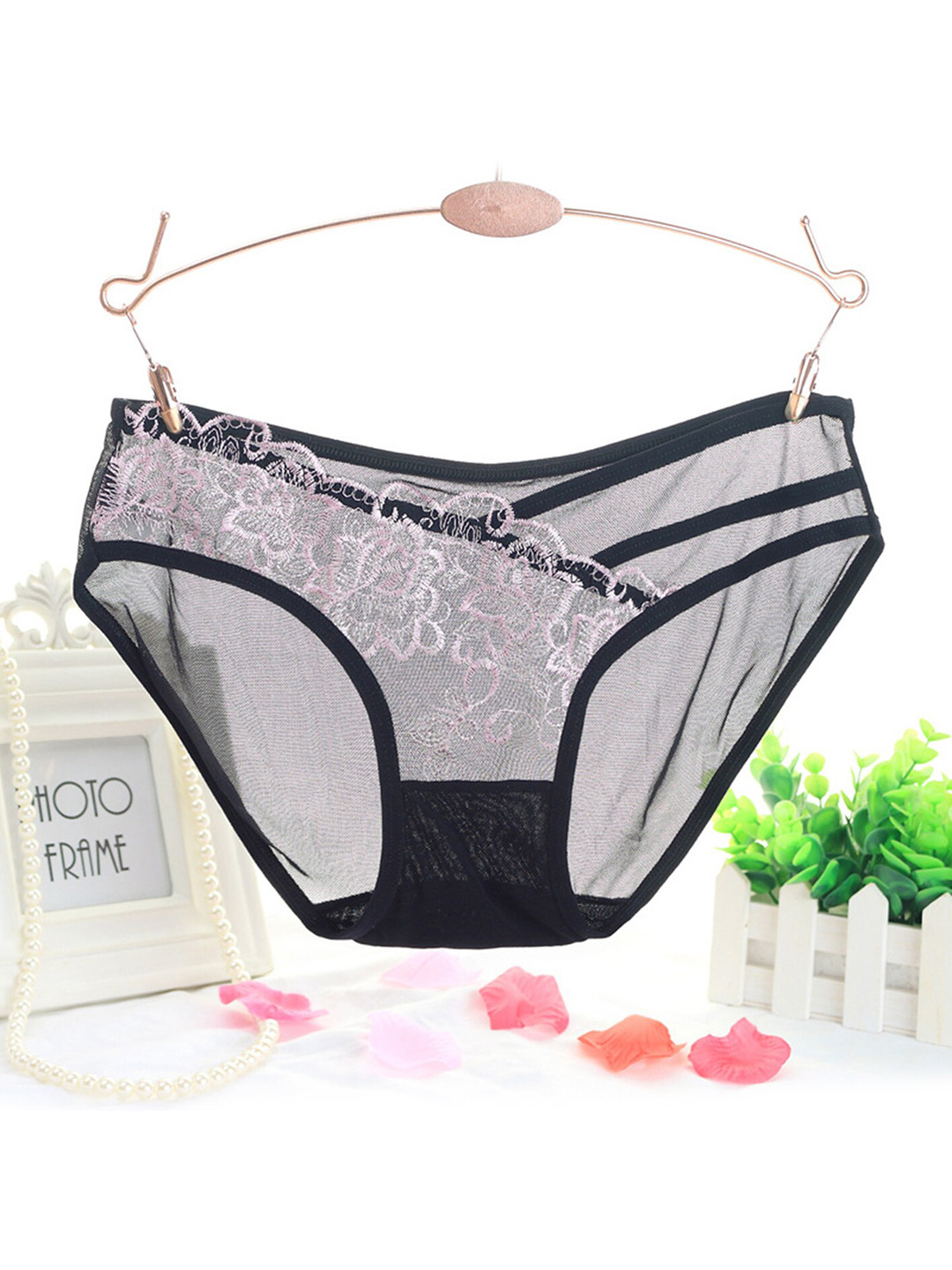 

LULU & SKY Floral laced Mid-Rise Bikini Briefs, Black