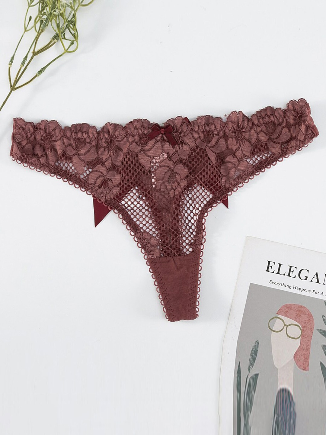 

LULU & SKY Low-Rise Thongs Briefs, Brown