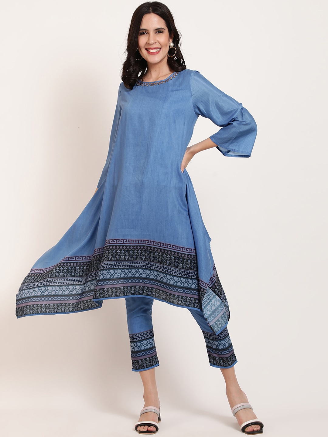 

FFU Beads & Stones A-Line Kurti With Trousers, Blue