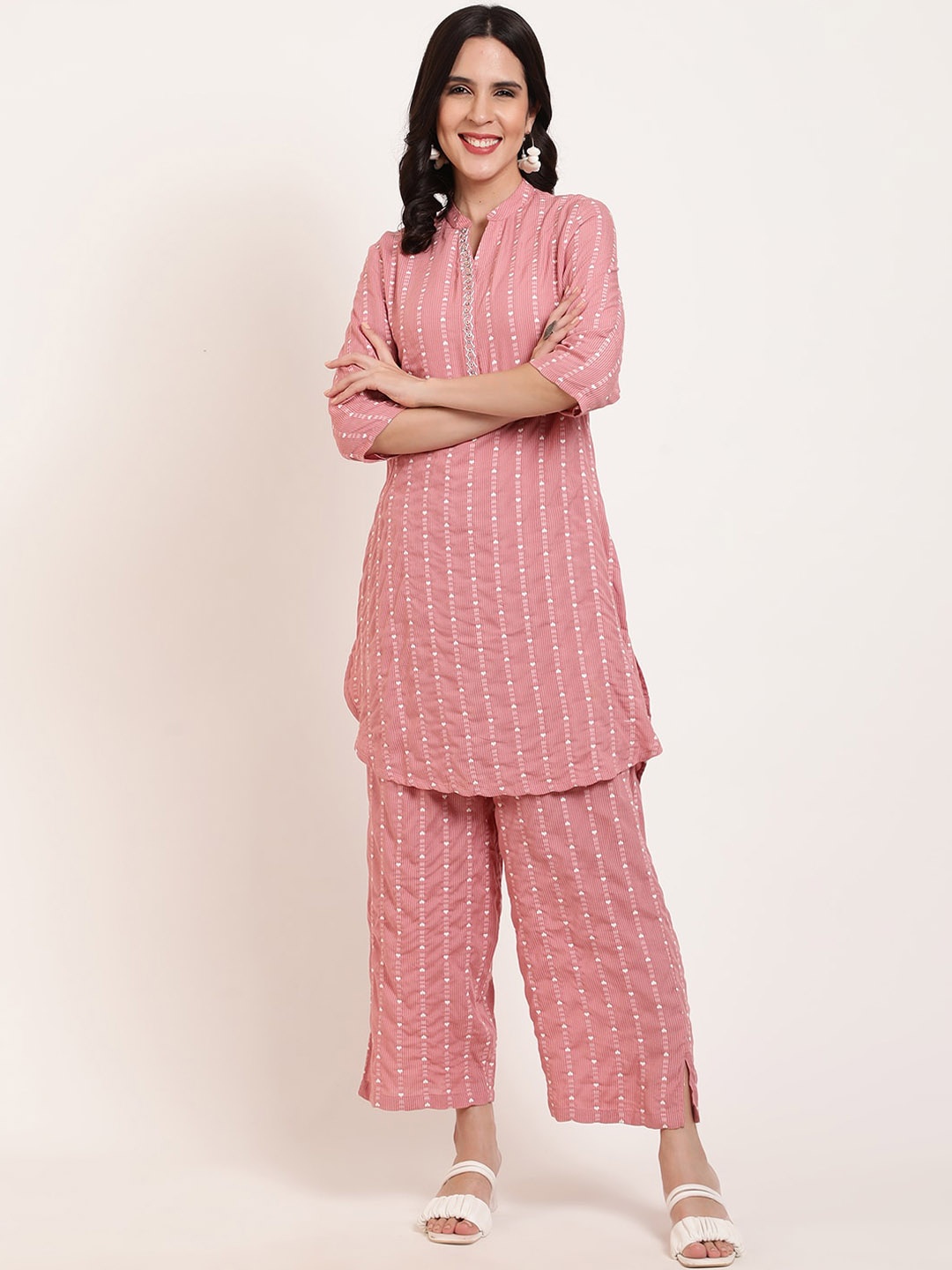 

FFU Striped Mandarin Collar Kurta With Palazzos, Pink