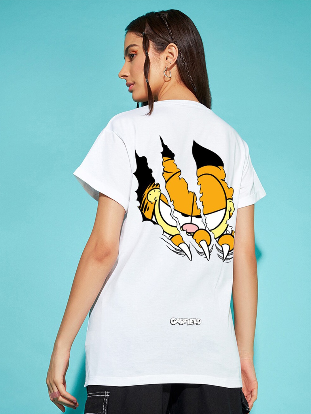 

Bewakoof White Garfield Graphic Printed Drop-Shoulder Sleeves Relaxed Fit Cotton T-shirt