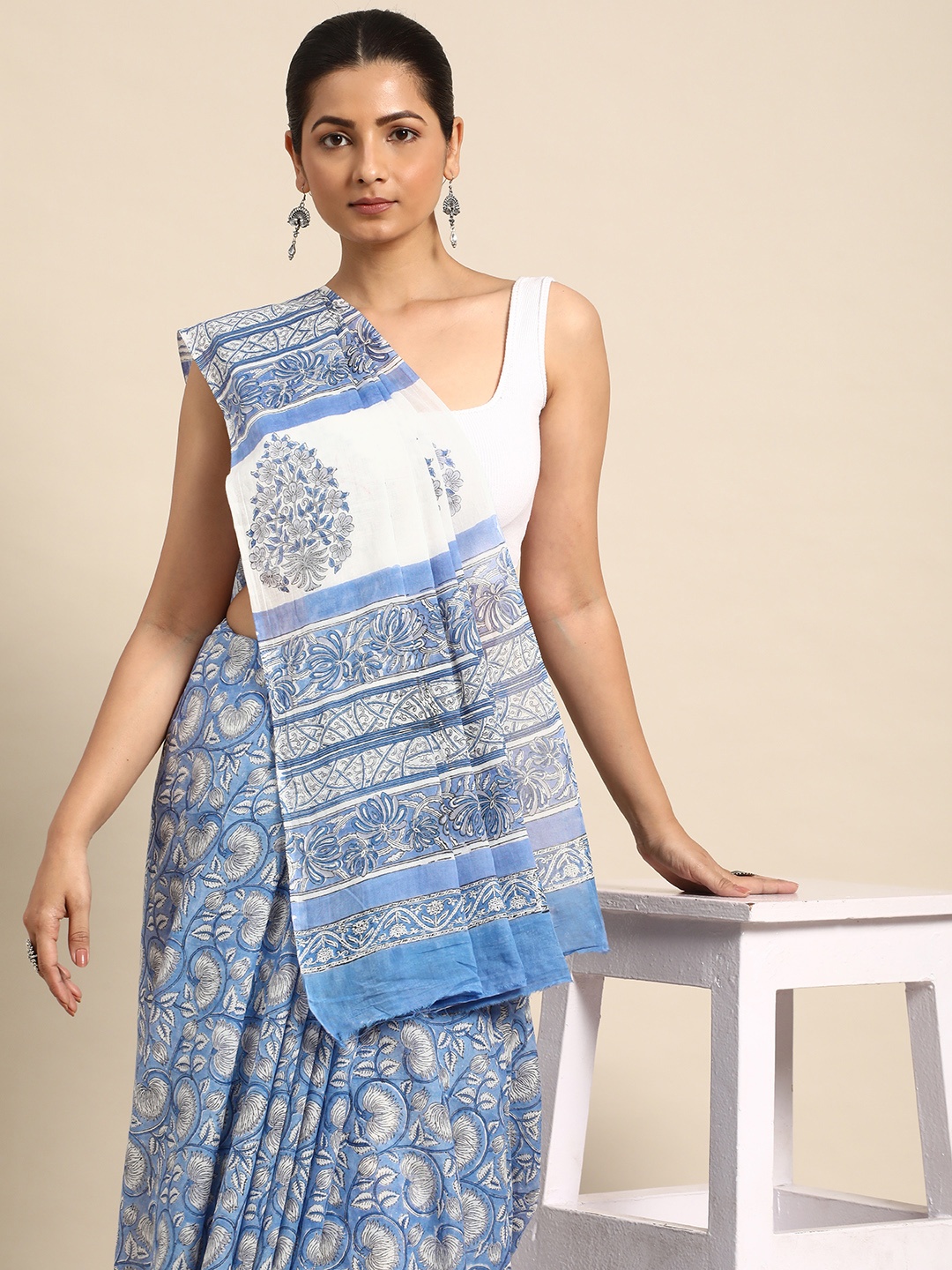 

Taavi Pure Cotton Fusion Block Print Saree, Blue