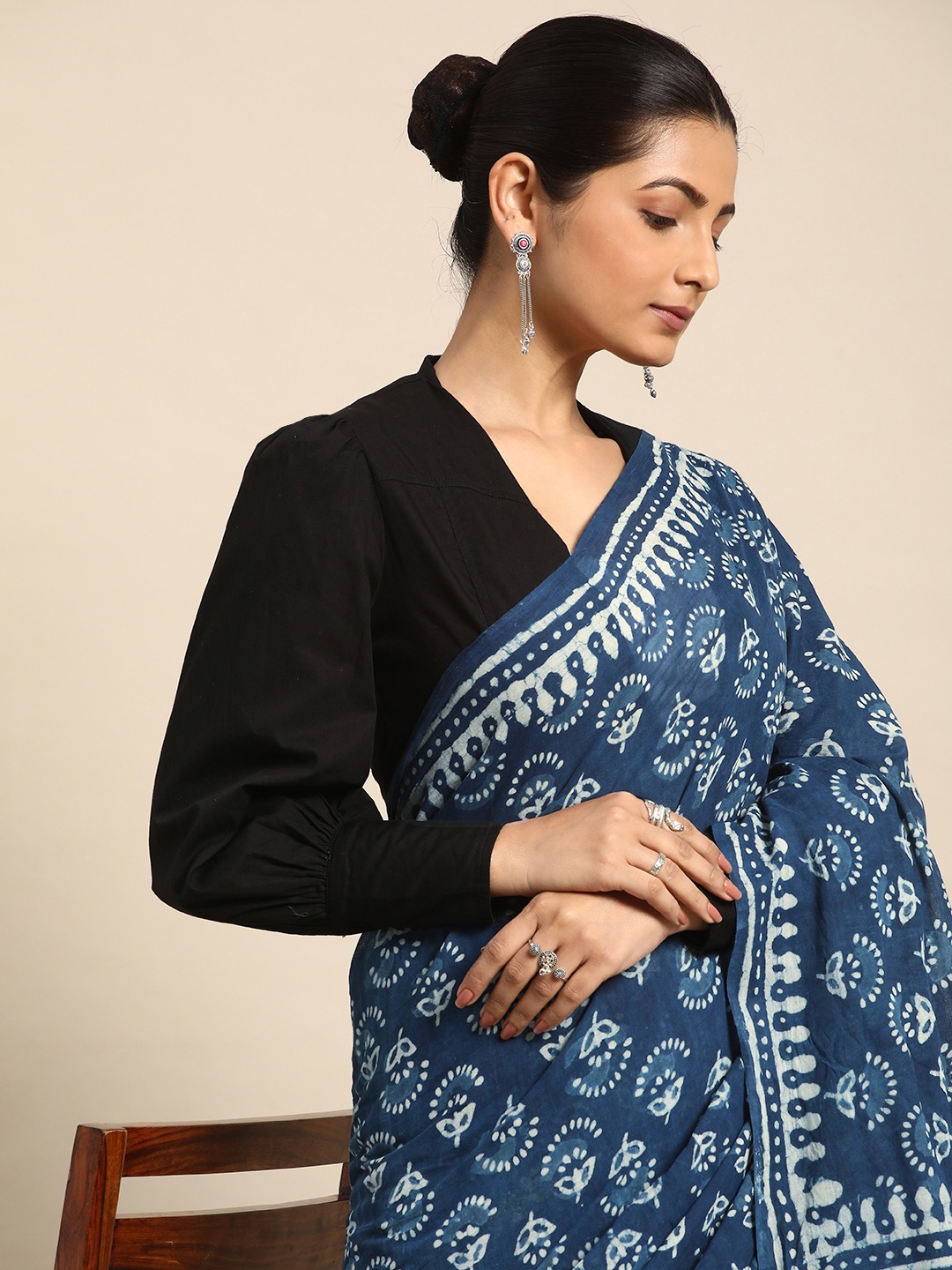 

Taavi Ethnic Motifs Pure Cotton Fusion Block Print Saree, Navy blue