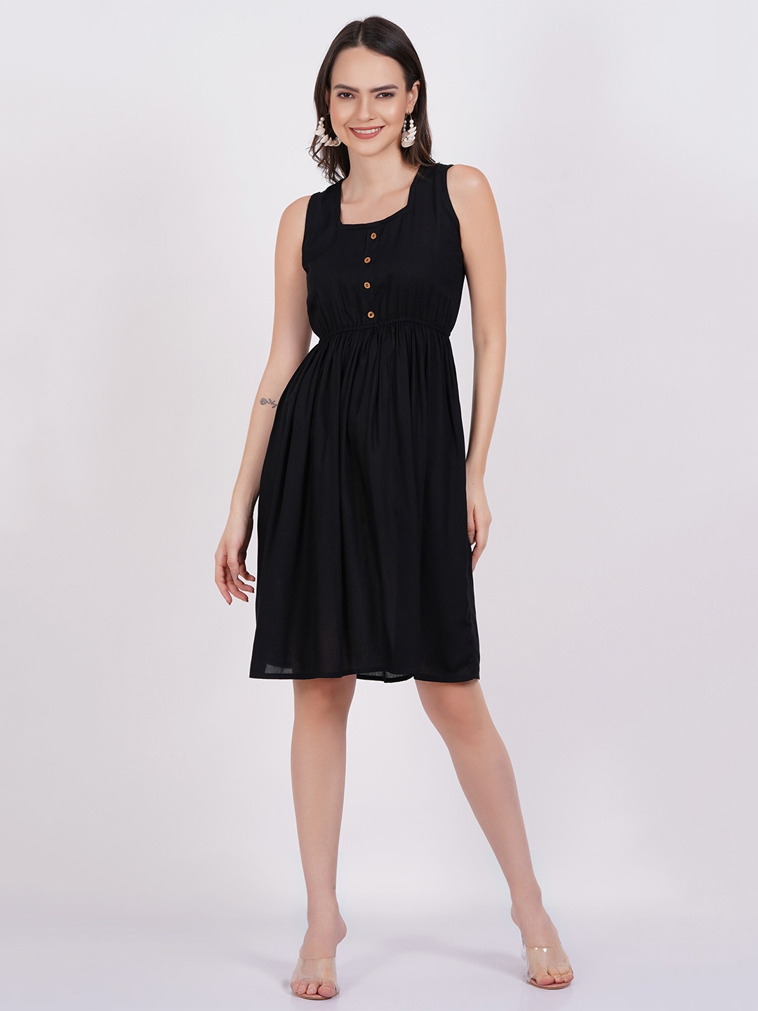 

DRESSAR Square Neck Sleeveless Gathered Fit & flare Dress, Black