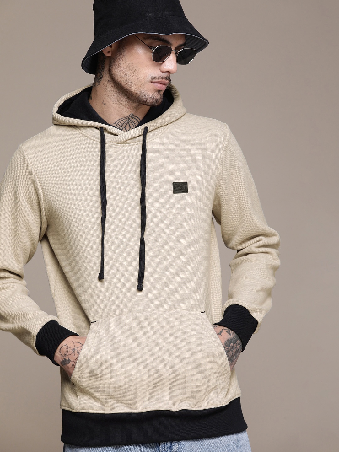 

WROGN Solid Slim Fit Hooded Sweatshirt, Beige