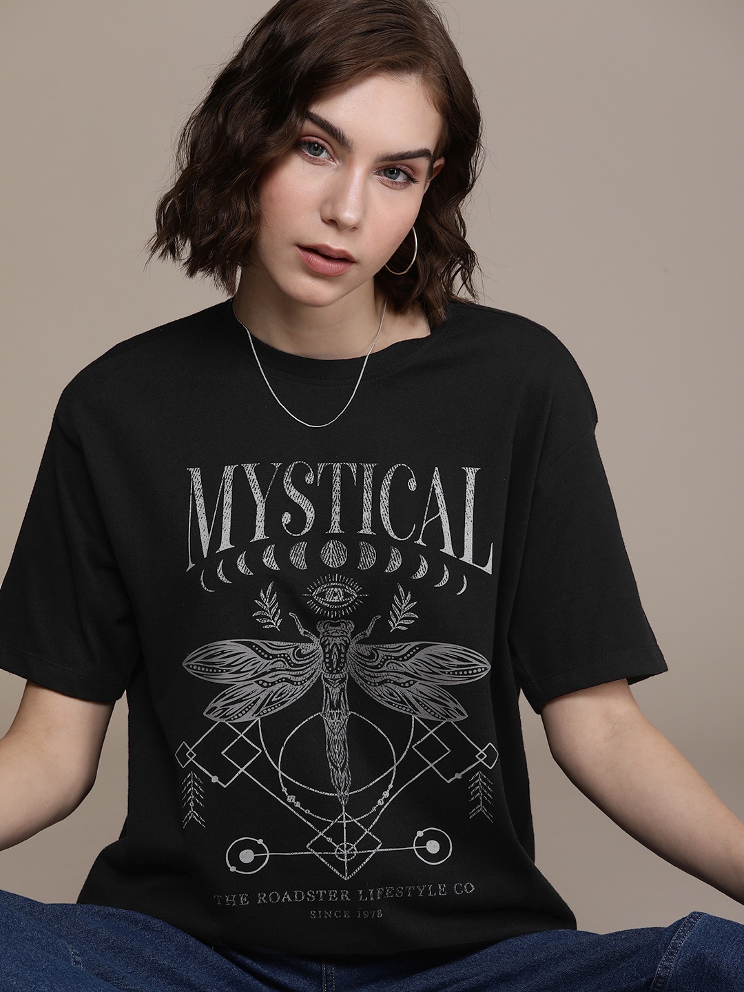 

Roadster Printed Drop-Shoulder Sleeves Bio Finish T-shirt, Black