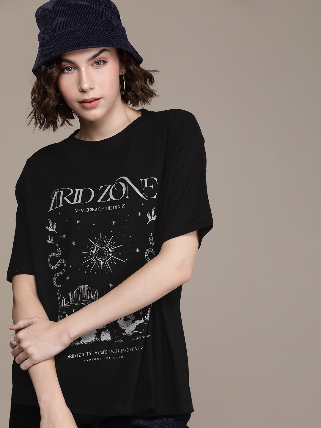 

Roadster Printed Drop-Shoulder Sleeves Bio Finish Oversized T-shirt, Black