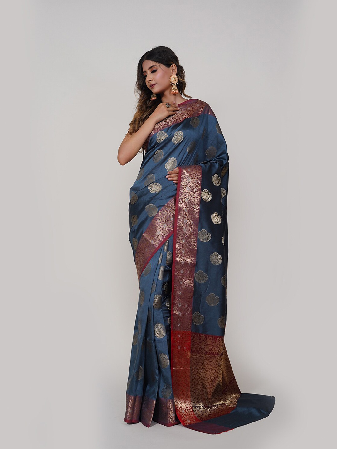 

PTIEPL Banarasi Silk Works Ethnic Motifs Woven Design Zari Banarasi Saree, Grey