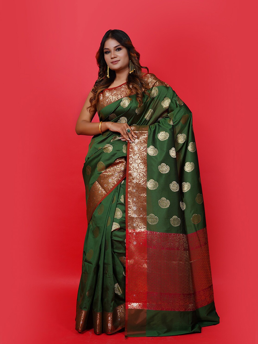 

PTIEPL Banarasi Silk Works Ethnic Motifs Woven Design Zari Banarasi Saree, Green