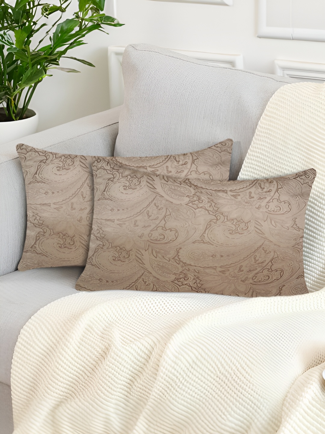 

Tesmare Beige & Brown 2 Pieces Ethnic Motifs Suede Rectangle Cushion Covers
