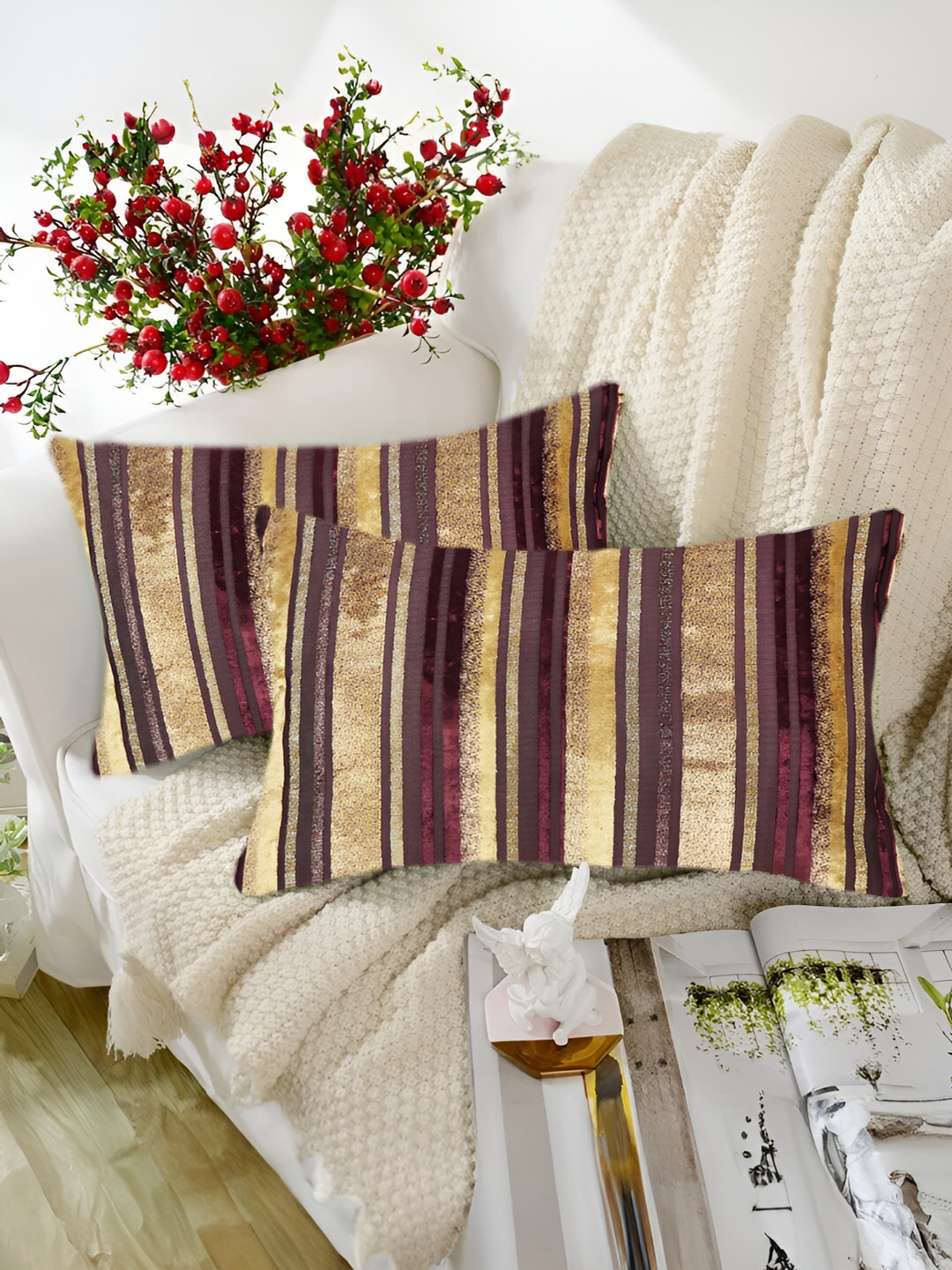 

Tesmare Maroon & Gold-Toned 2 Pieces Striped Velvet Rectangle Cushion Covers