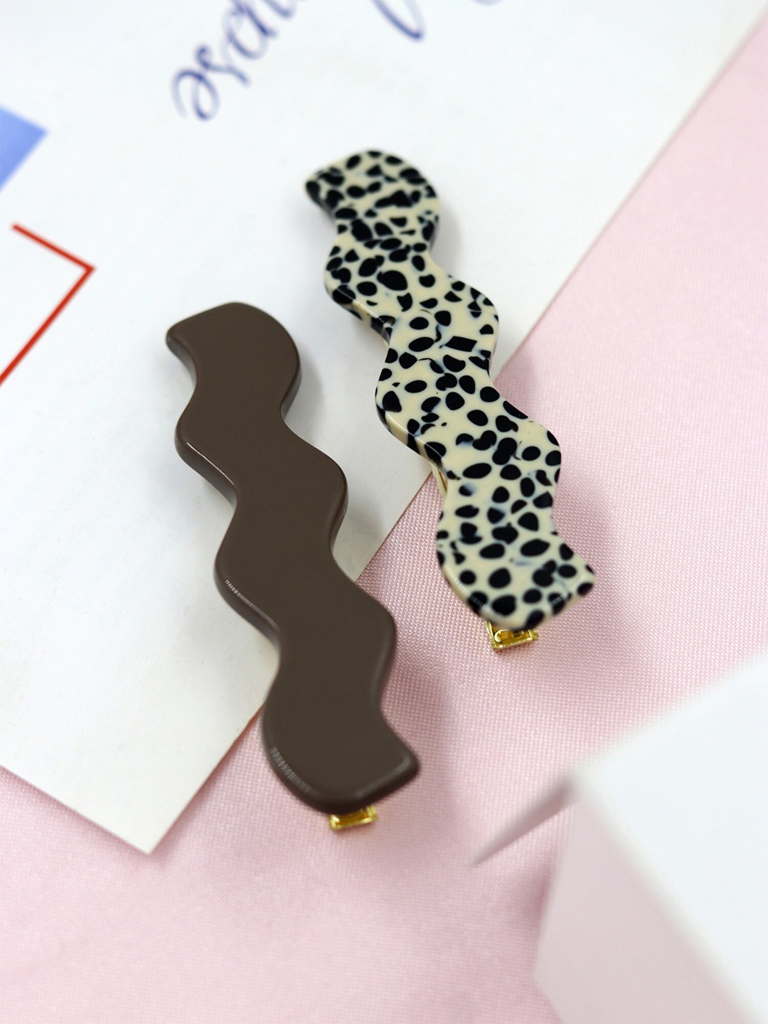 

Bellofox Set of 2 Alligator Hair Clips, White