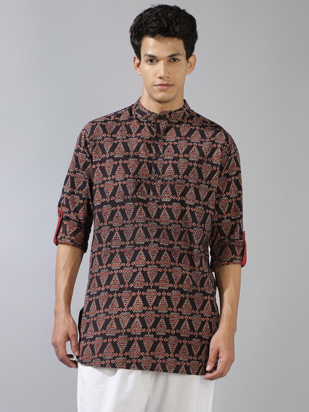 

Fabindia Ethnic Motifs Printed Band Collar Straight Pure Cotton Kurta, Black