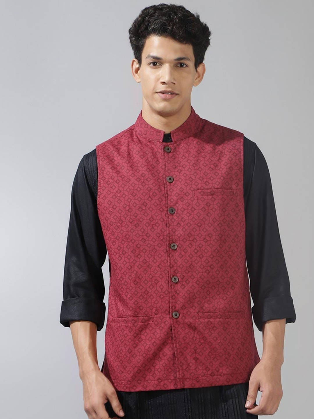 

Fabindia Ethnic Motif Printed Cotton Nehru Jacket, Red