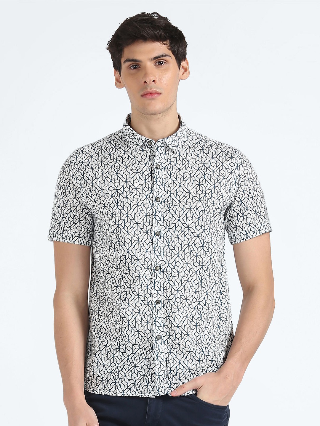 

Flying Machine Geometric Printed Regular Fit Cotton Casual Shirt, White