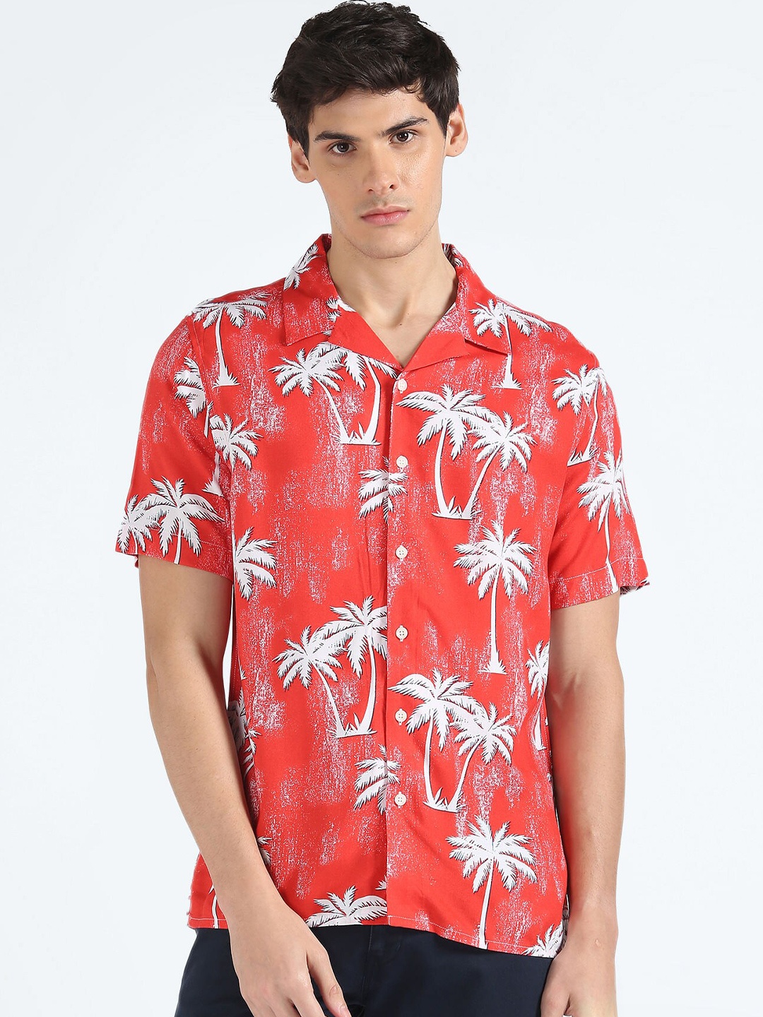

Flying Machine Tropical Printed Casual Shirt, Red