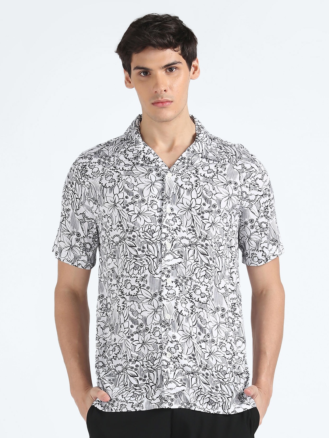 

Flying Machine Floral Printed Casual Shirt, White