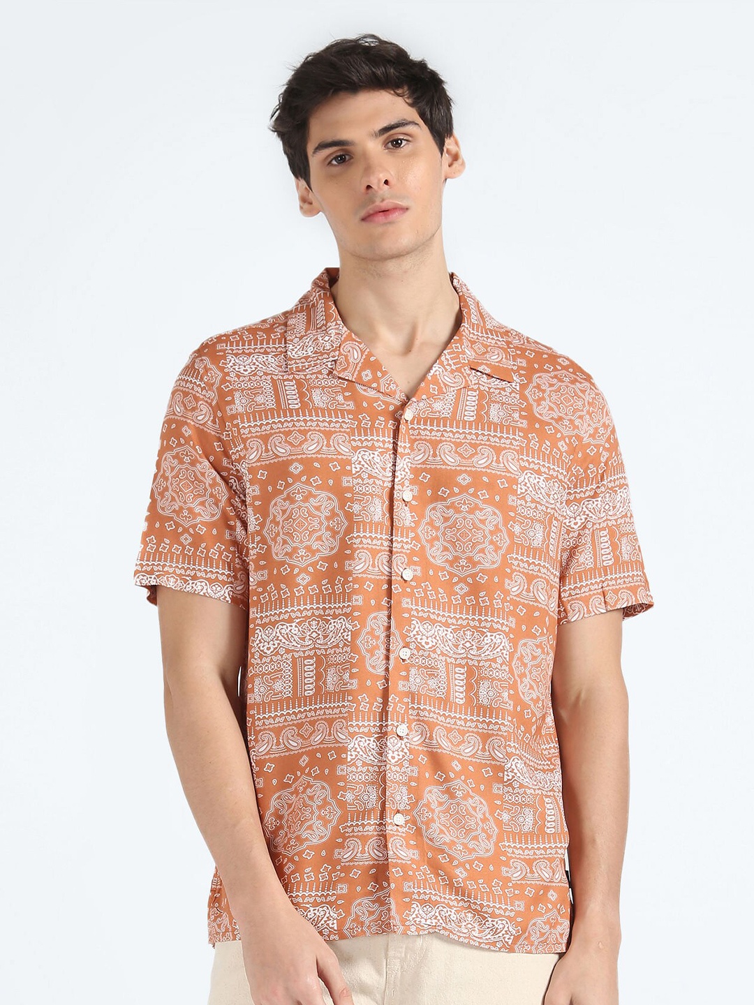 

Flying Machine Paisley Printed Casual Shirt, Orange