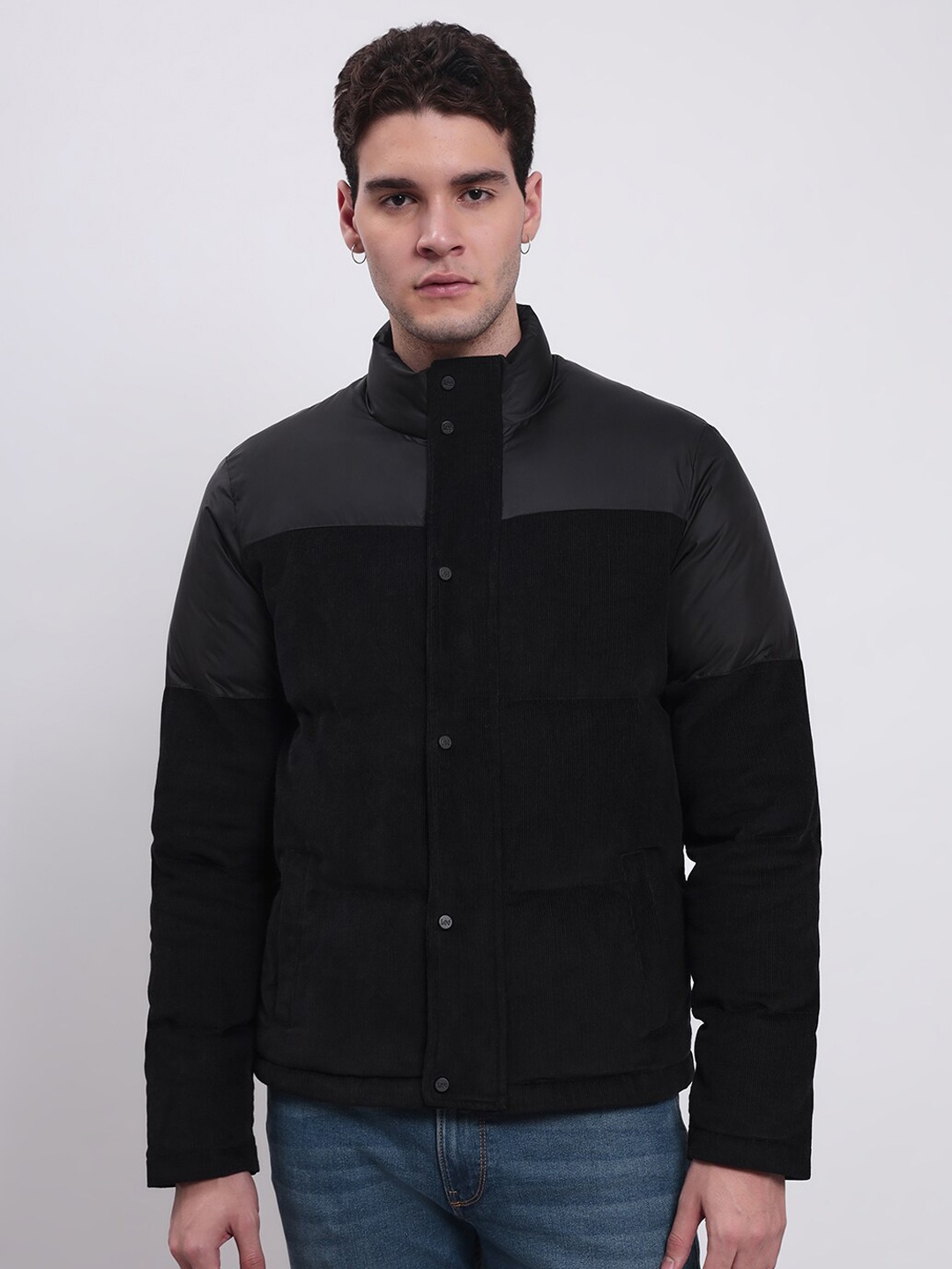 

Lee Colourblocked Mock Collar Long Sleeve Zip Detail Puffer Jacket, Black