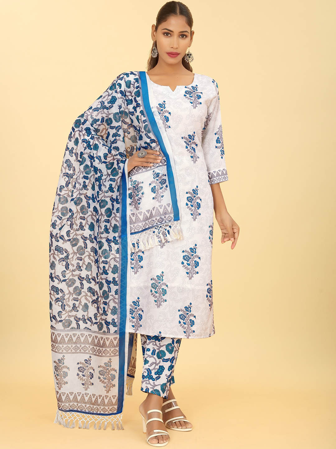 

Punrwa Floral Printed Three-Quarter Sleeve Regular Kurta With Trouser & Dupatta, White