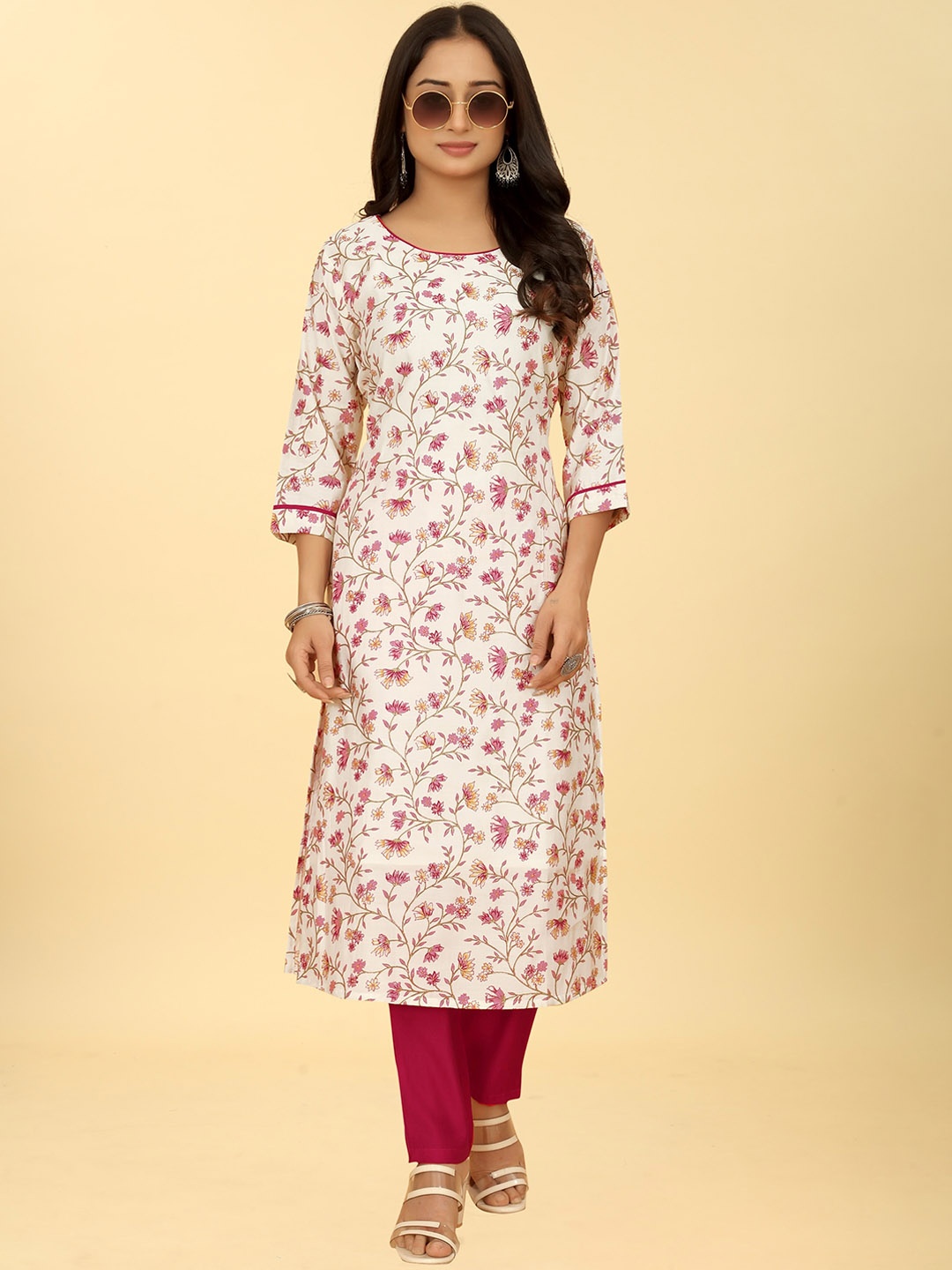 

Punrwa Floral Printed Round Neck Foil Regular Chanderi Cotton Kurta With Trouser, White