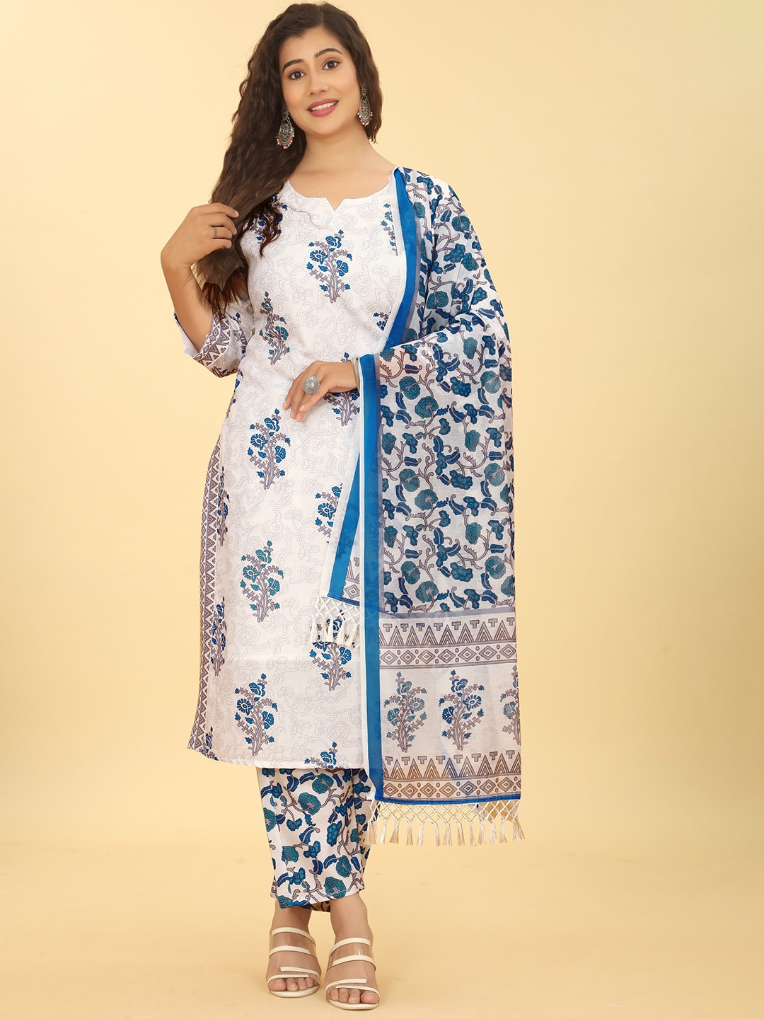 

Punrwa Ethnic Motifs Printed Straight Kurta with Trousers & Dupatta, Blue