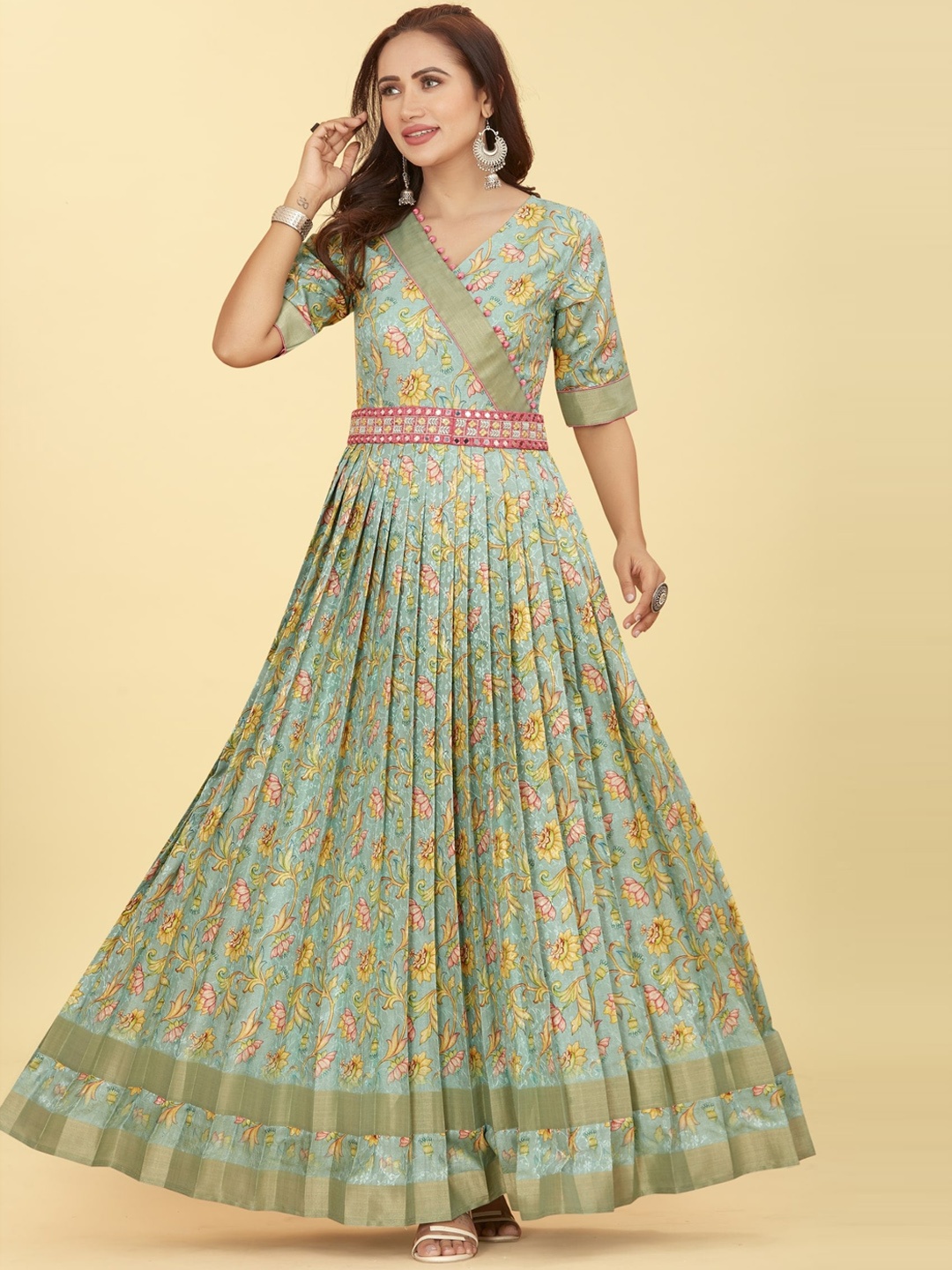 

CHANSI Floral print Fit & Flare Silk Ethnic Dress Comes With Embellished Belt, Green