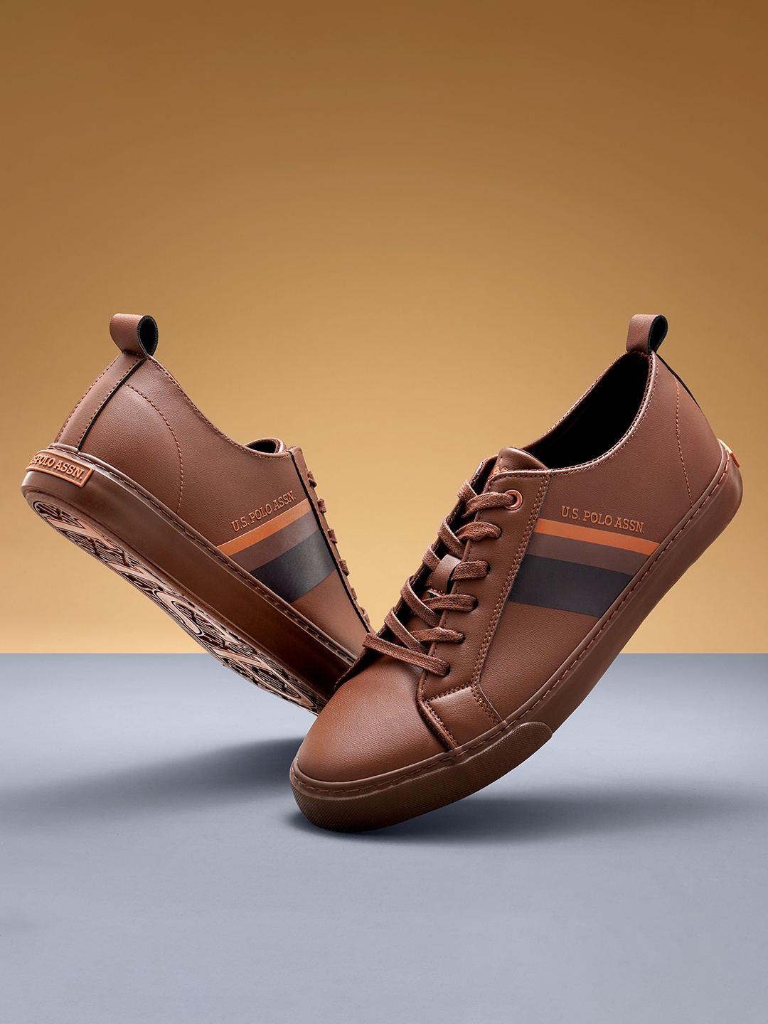

U.S. Polo Assn. Men MARTINEZ Striped Sneakers, Brown