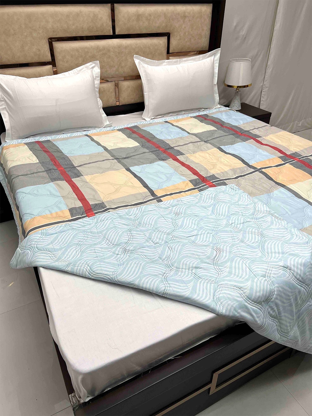 

Pure Decor Doze Blue Red Checked AC Room 300 GSM Double Bed Comforter