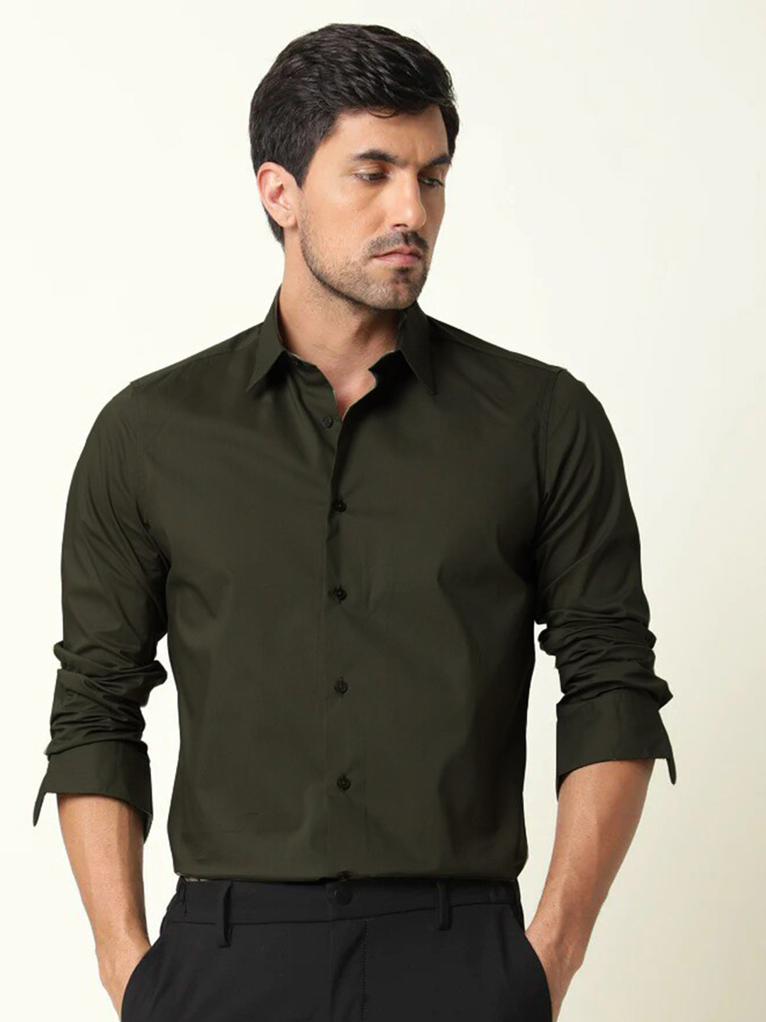 

MISCHIEF MONKEY Classic Spread Collar Casual Shirt, Green