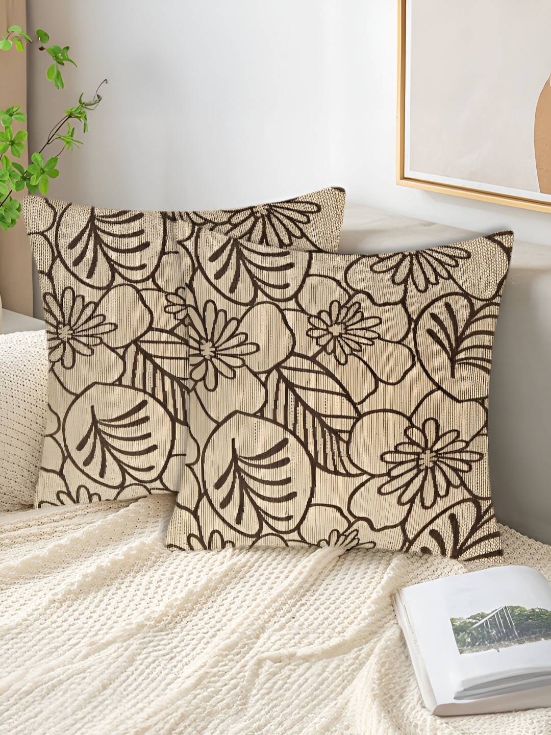 

Tesmare Gold-Toned & Brown 2 Pieces Floral Square Cushion Covers