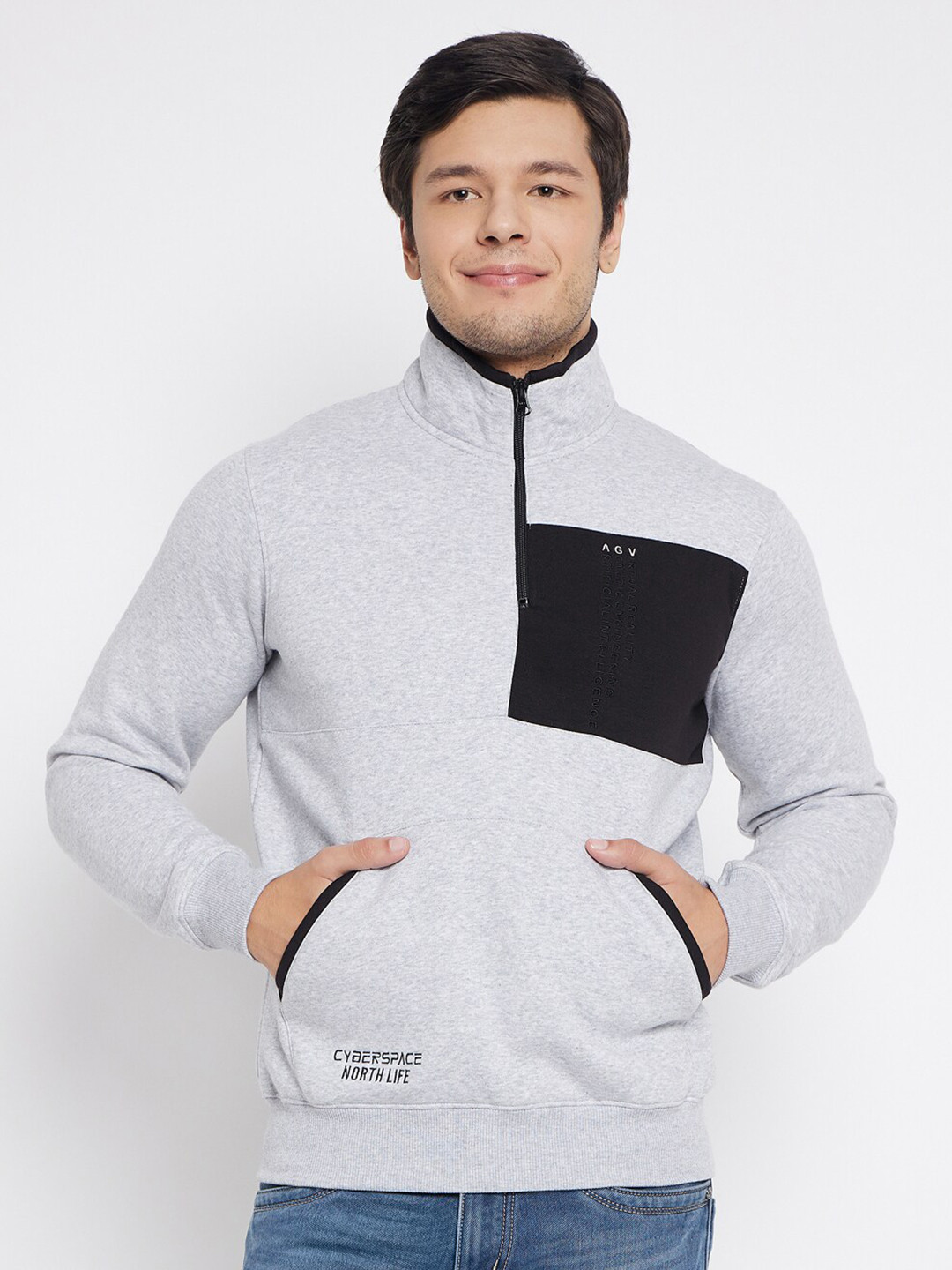 

98 Degree North Colourblocked Half Zipper Fleece Pullover Sweatshirt, Grey