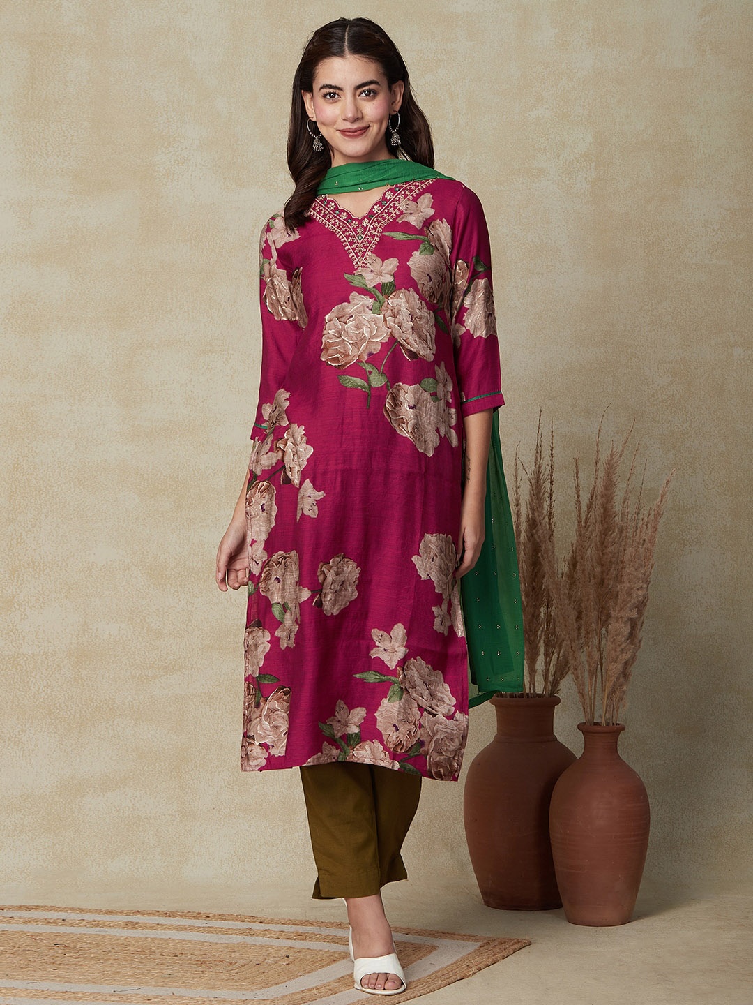 FASHOR Floral Printed V-Neck Sequined Kurta With Dupatta, Magenta