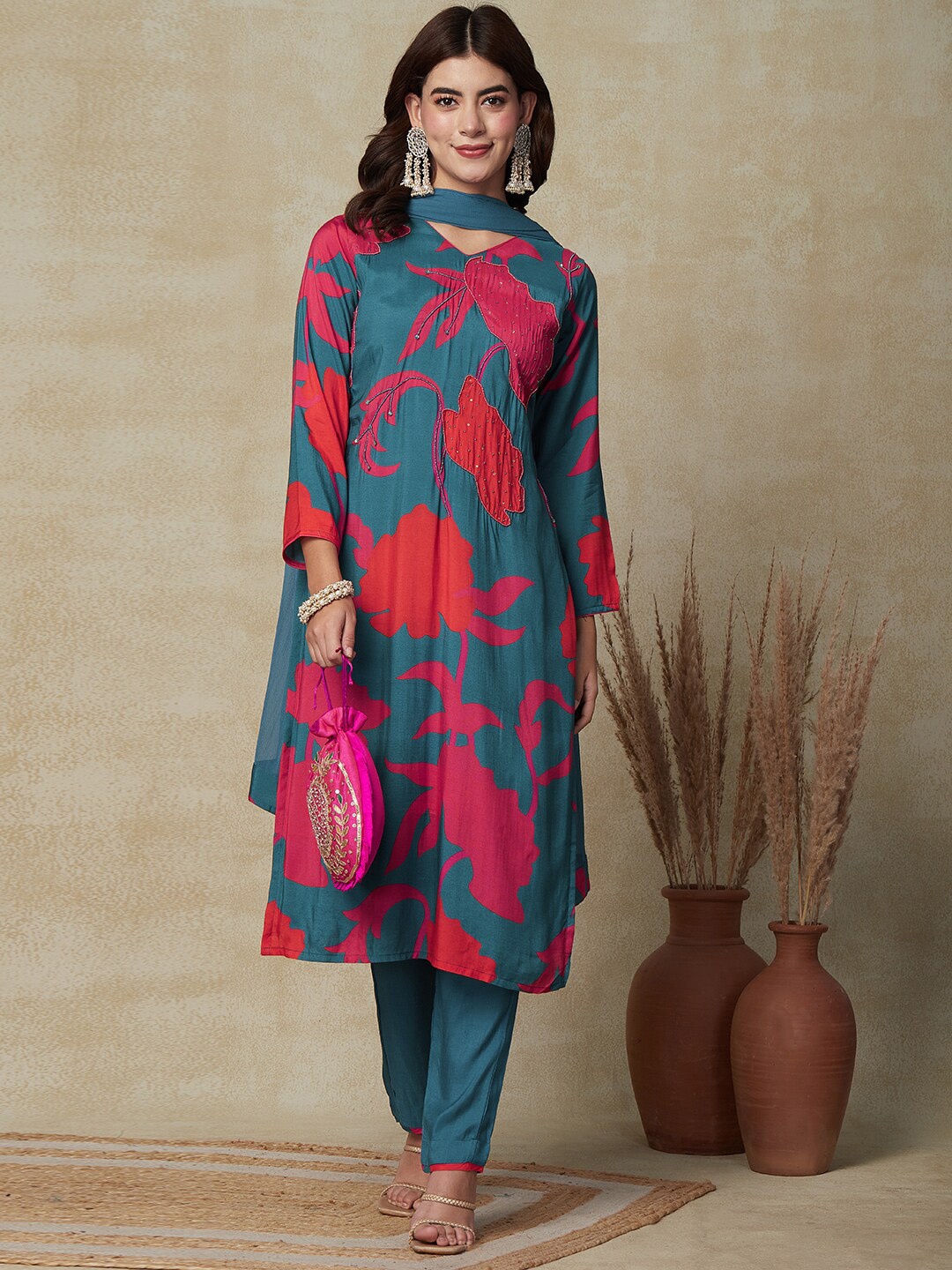 

FASHOR Abstract Printed Beads and Stones Kurta with Trousers & Dupatta, Teal