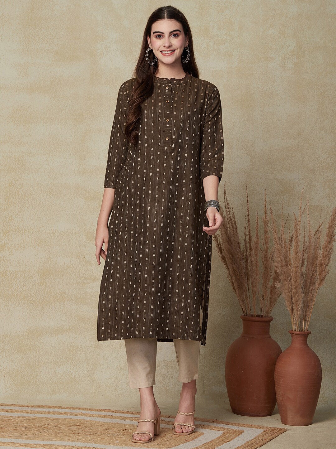 

FASHOR Ethnic Motifs Printed Band Collar Regular Kurta With Trouser, Brown