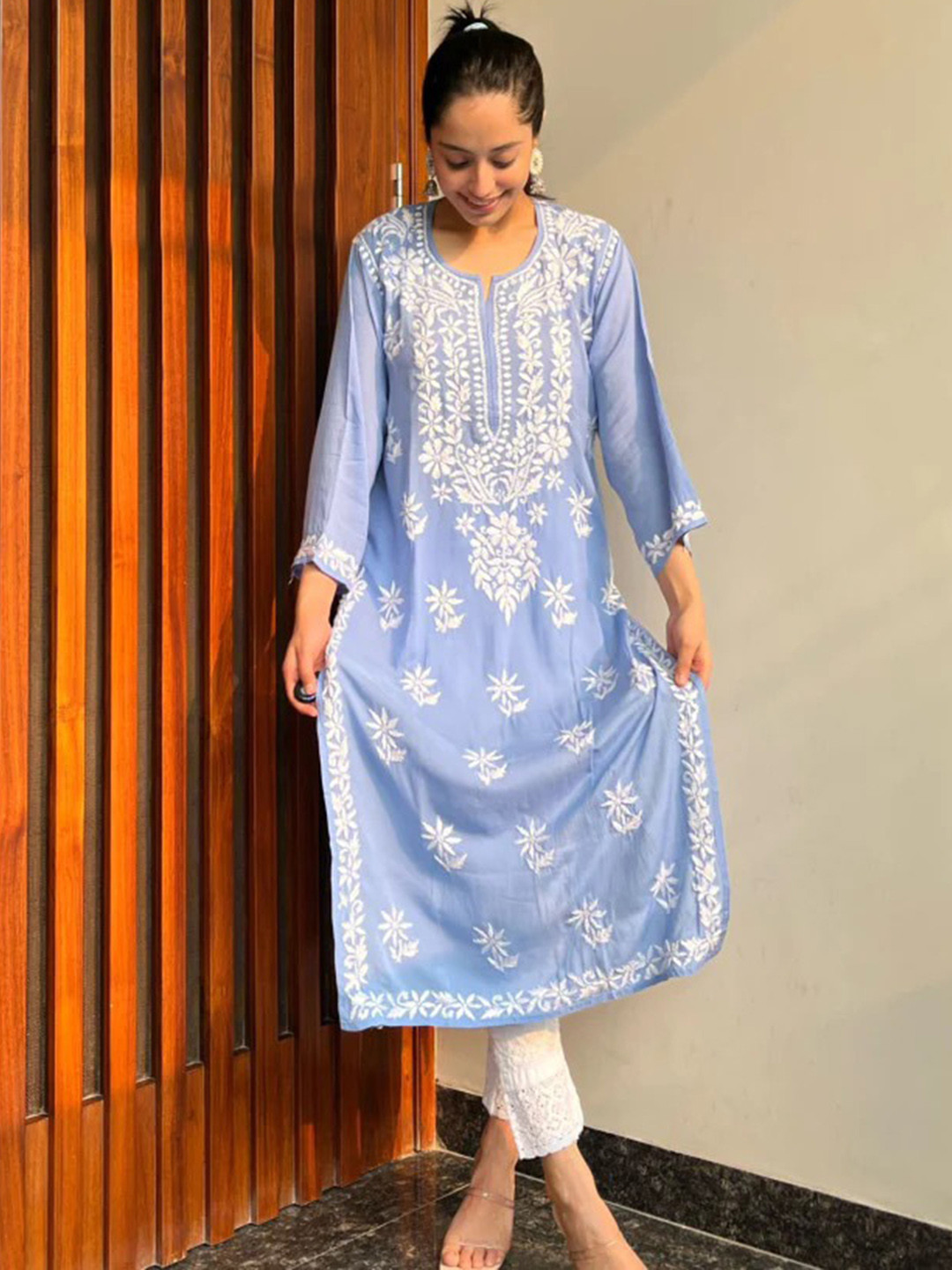 

KALINI Ethnic Motifs Embroidered Straight Kurta, Blue