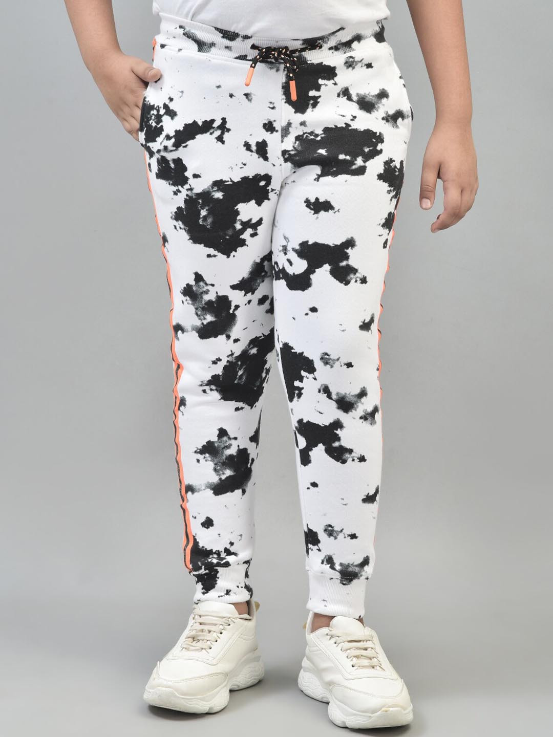 

Crimsoune Club Boys Abstract Printed Slim-Fit Joggers, White