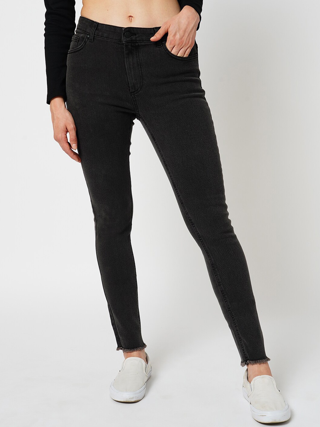 

ONLY Women Skinny Fit Clean Look Mid-Rise Stretchable Jeans, Black