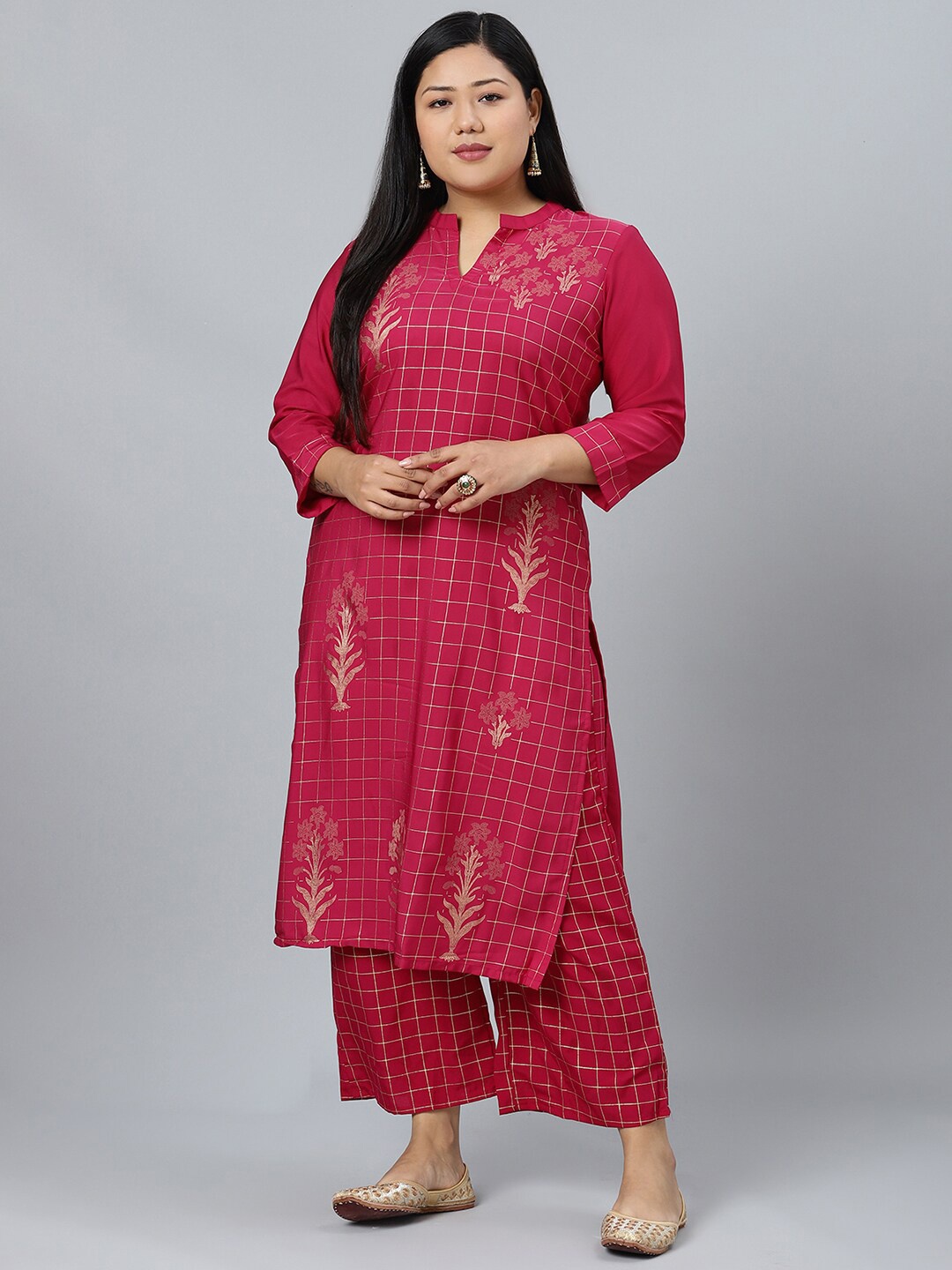 

Sztori Plus Size Floral Foil Printed Mandarin Collar Straight Kurta with Palazzos, Maroon