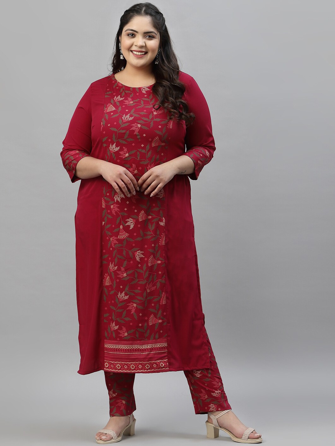 

Sztori Plus Size Floral Foil Printed Regular Kurta With Trousers, Maroon