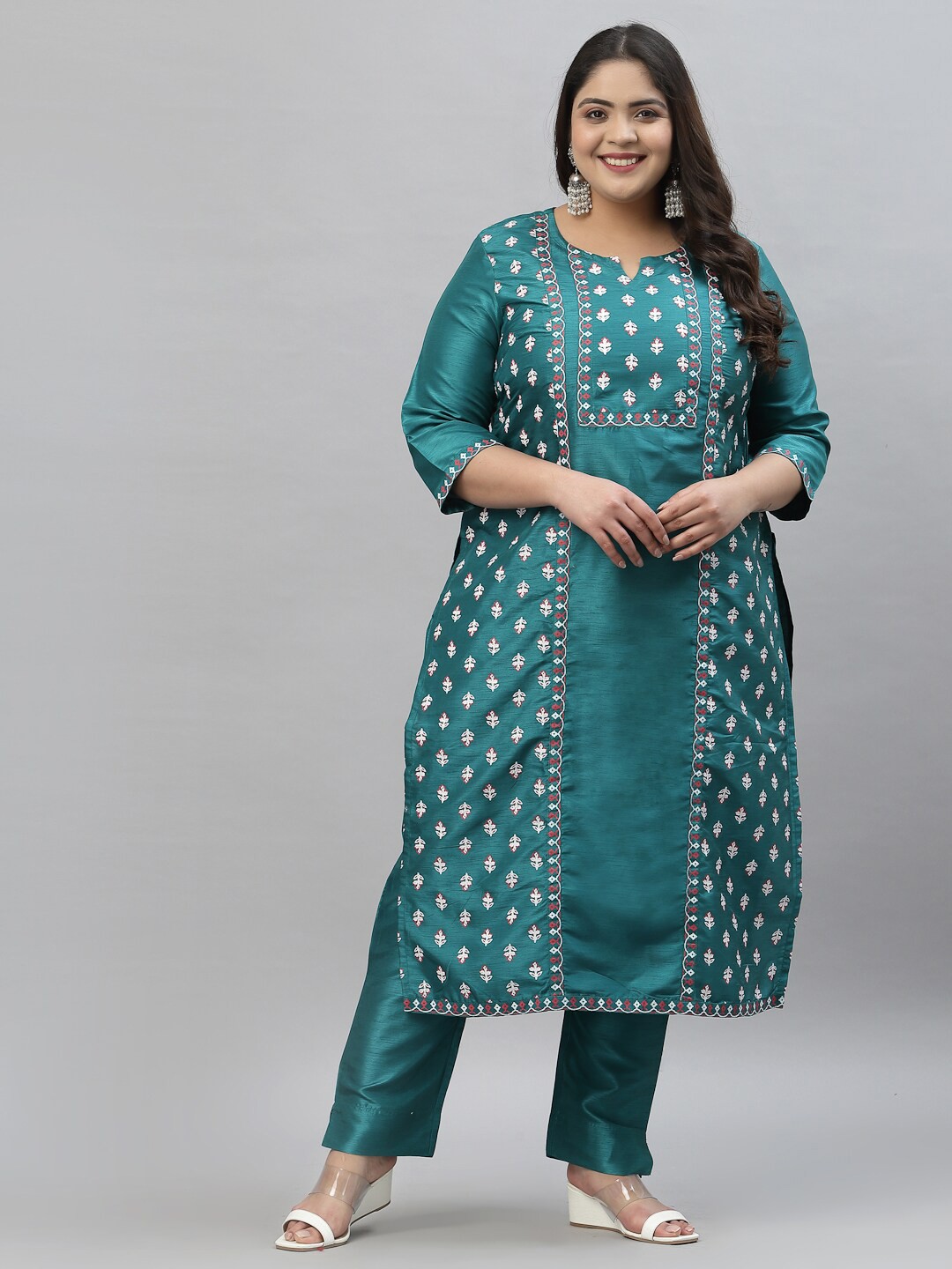 

Sztori Plus Size Floral Printed Art Silk Kurta With Trousers, Green