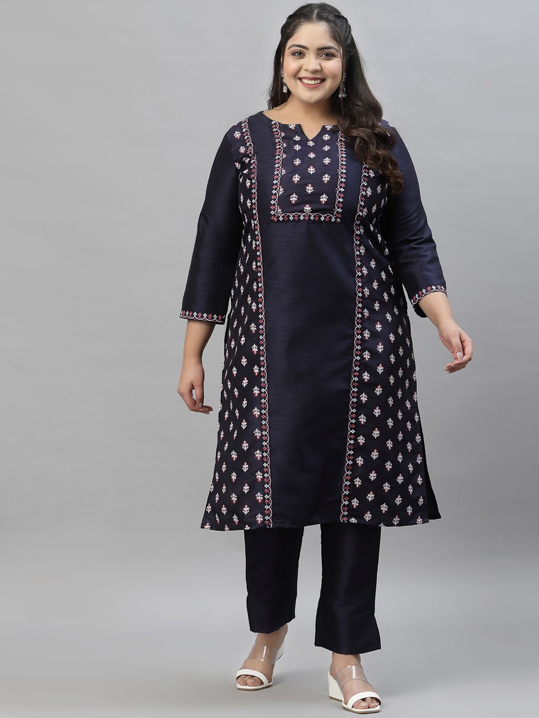 

Sztori Plus Size Floral Printed Regular Kurta With Trousers, Blue