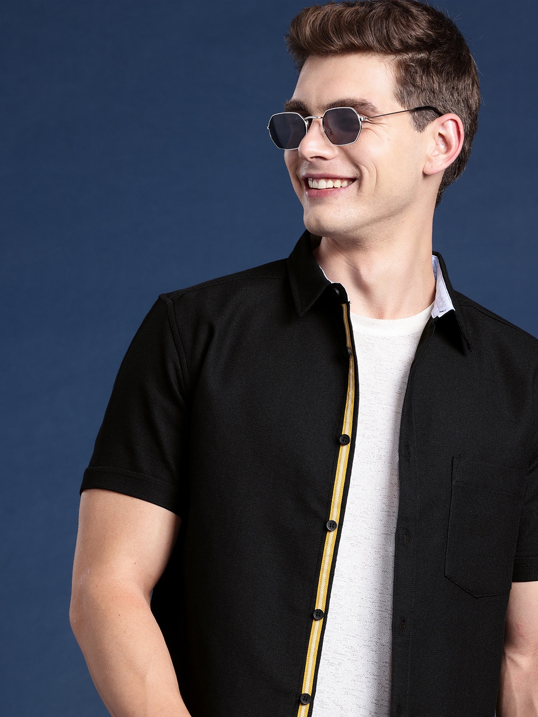 

Mast & Harbour Men Slim Fit Solid Casual Shirt, Black