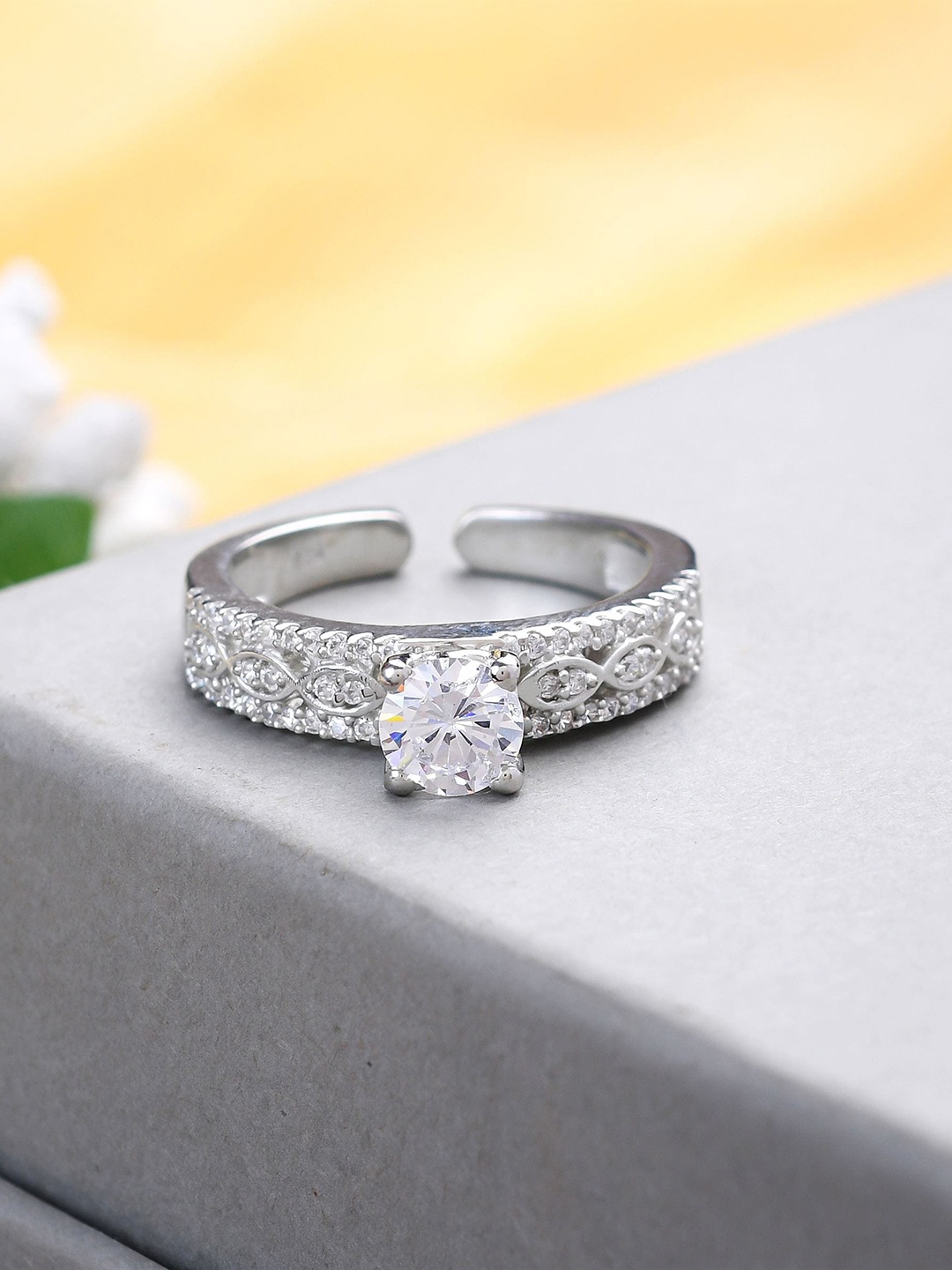 

KUBERBOX Rhodium-Plated Crystals Studded Adjustable Ring, Silver